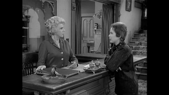 Petticoat Junction - Season 1 Episode 24 смотреть онлайн