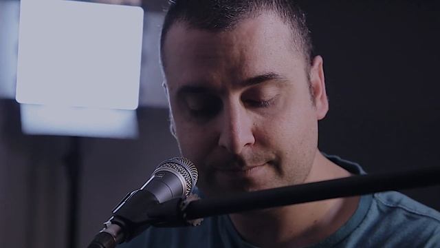 Not One Night - Mr Big (Live Acoustic Cover) - Martin Van Der Sande смотреть онлайн