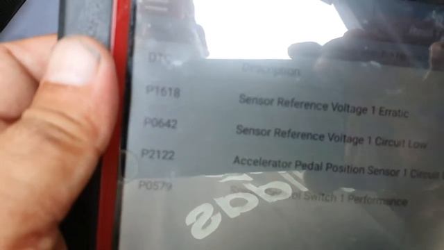 jeep Obd code p1618 -p2122 Jeep wranger stalling problem смотреть онлайн