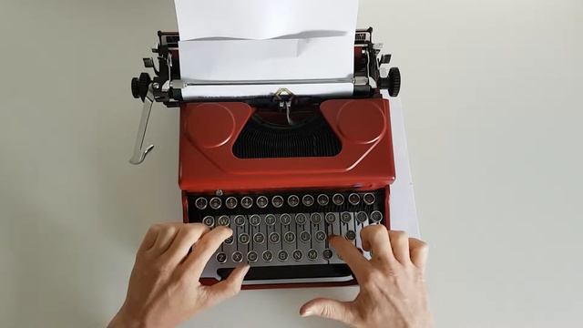Tony's Typewriters - Everest model 90 (SOLD) смотреть онлайн