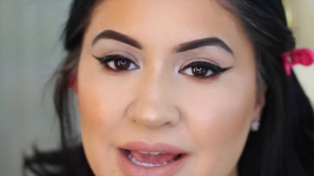 How TO: Apply FALSE EYELASHES смотреть онлайн