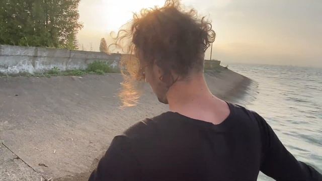 SiaRhei SaVitski - Голые деревья(Iphone 11) смотреть онлайн