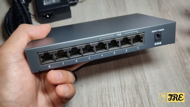 TPLink 8port 10/100mbps Desktop Ethernet Switch with 4port POE (Unboxing) смотреть онлайн