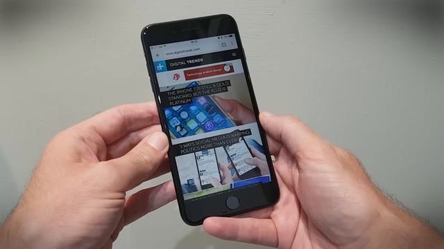 How to Take a Screenshot on iPhone or iPad смотреть онлайн