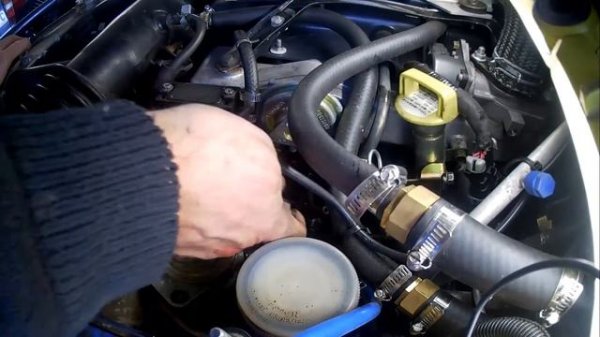 4JX1 Engine—RPCV Removal, cleaning and refitting.