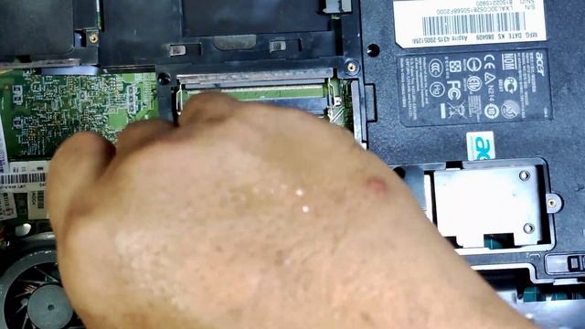 Acer Aspire 4715Z/4315 Self Service Repair смотреть онлайн