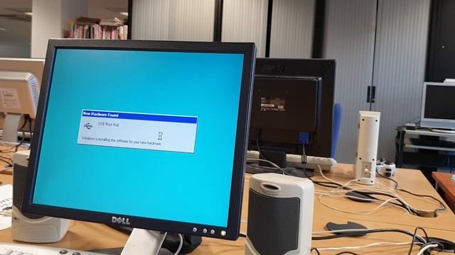 RetroFest Reinstalling Windows 98 SE on the Mesh 300XM смотреть онлайн