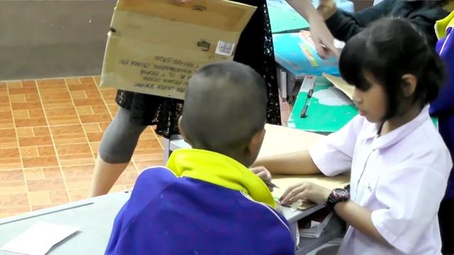 Year 2 English, Lesson 81, My House - Part 3 смотреть онлайн