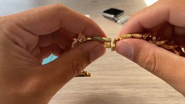 How To Open The Closure Of A Apple Watch Chain Strap #10watches смотреть онлайн