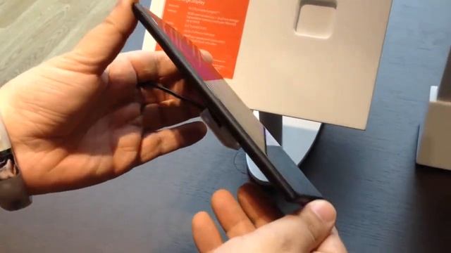 Nokia Lumia 1520 Windows Phone 8 4G LTE Hands-on By @24k At Microsoft Store Las Vegas 11-14-13 смотреть онлайн