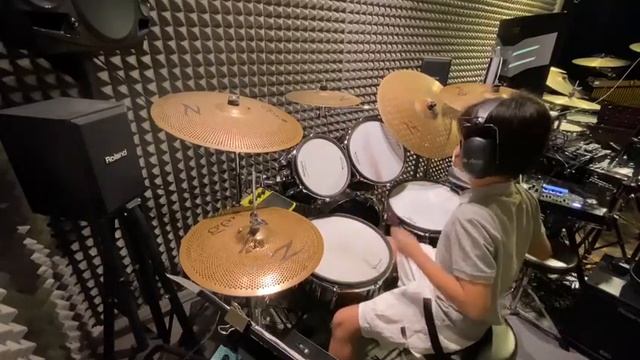【Parsons Music X Roland V Drums Competition 鼓·戰】 — 少年組Sam Li — Welcome to the Jungle смотреть онлайн