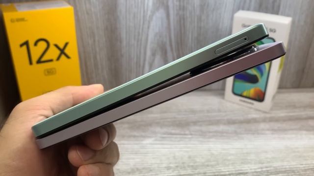Realme 12x 5g vs Samsung F15 5g - Best konsa ? | Gaming Processor 🎮 | 6000mAh 🔋| Amoled Display 🔥 смотреть онлайн