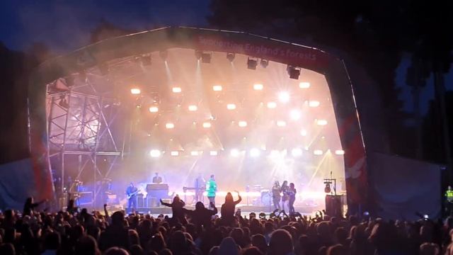 Rag and Bone Man live at the Cannock Chase forest last night! смотреть онлайн