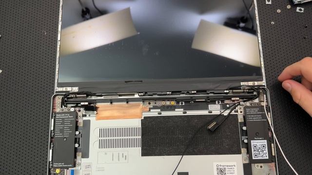 How to disassemble and maintain a whole laptop: Upgrading the Framework Laptop смотреть онлайн