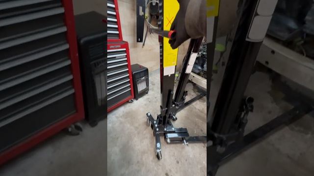 Update: Loaded Black Widow Engine Crane Steering Test смотреть онлайн