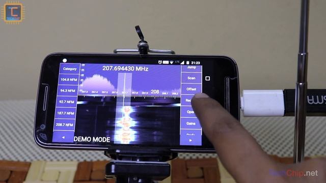 Use RTL-SDR on Andriod or PC for listen radio, capture flight information [Hindi] смотреть онлайн
