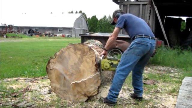 1969 Pioneer Model 3200 Chainsaw! смотреть онлайн