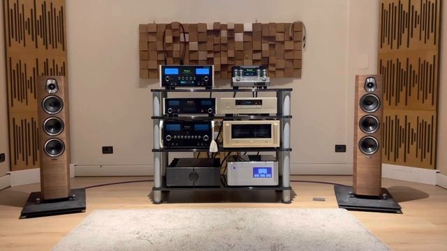 Sonus Faber Sonetto 3 + McIntosh MA252 смотреть онлайн