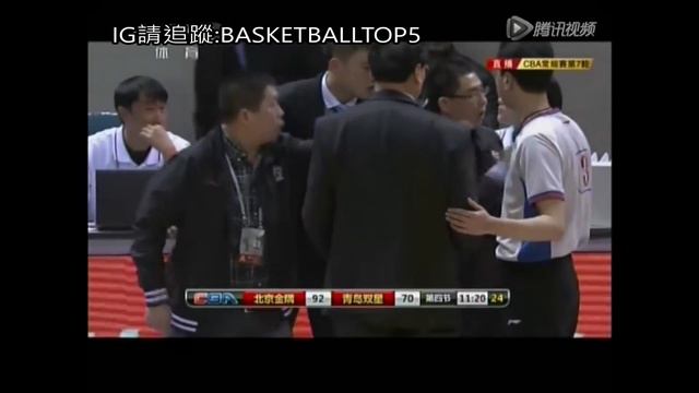 太不尊重人！中國球員挑釁T-MAC遭TMAC肘擊，連中國球迷都說好 смотреть онлайн