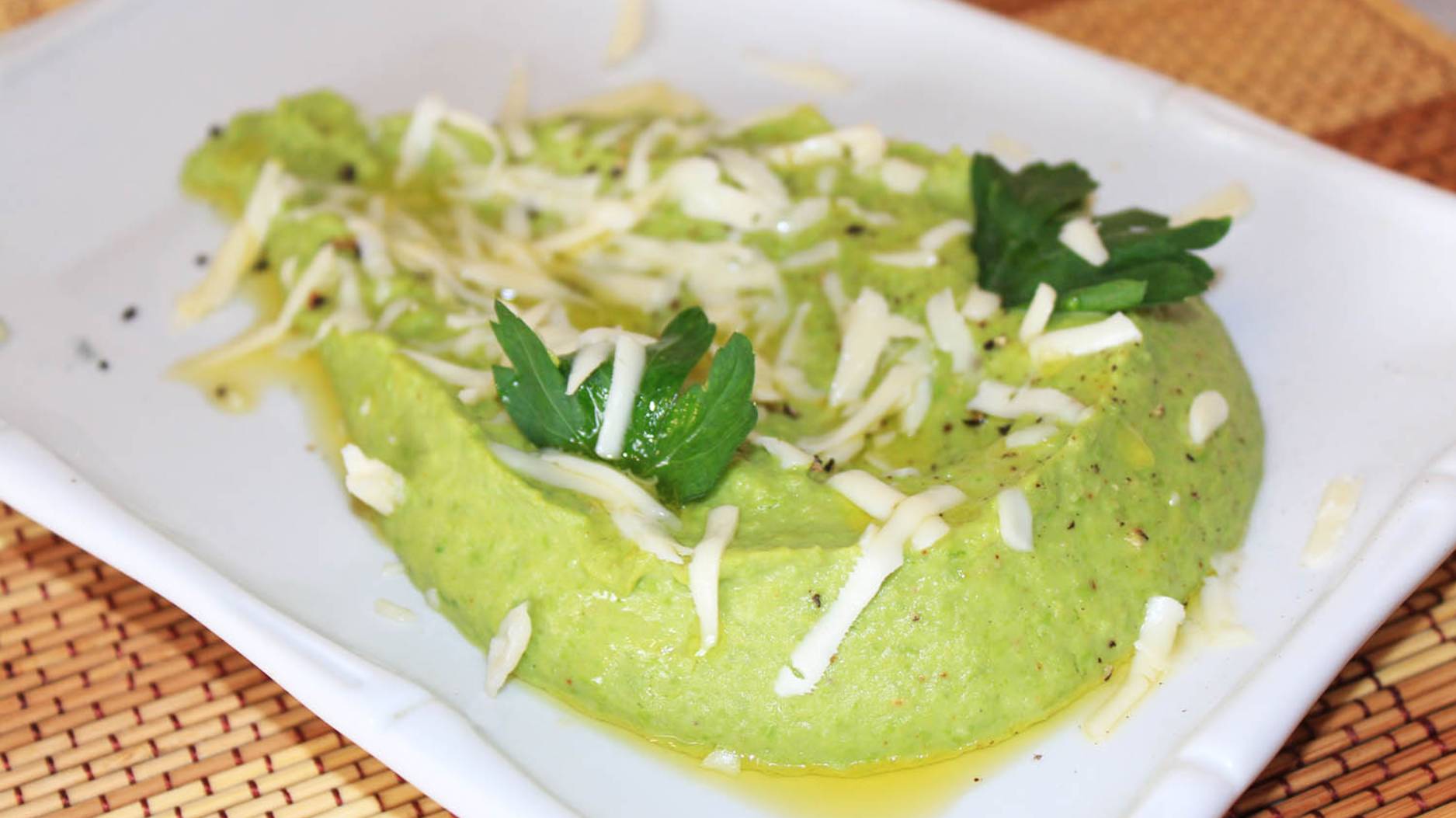 Пюре из зеленого горошка смотреть онлайн