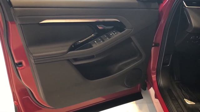Range Rover Evoque 2.0D I4 150 PS 4WD Auto SP1 S Firenze Red - 2020MY смотреть онлайн