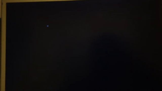 Macbook Pro booting Ubuntu Linux 16.10 beta 2 смотреть онлайн