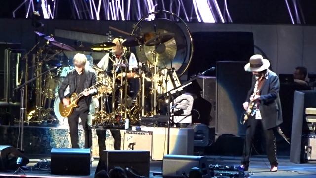 Fleetwood Mac Tell Me All The Things You Do LA Forum 12/13/18 смотреть онлайн
