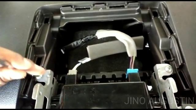 New Brezza 2022 Music system panel removal #brezza #stereopannel смотреть онлайн