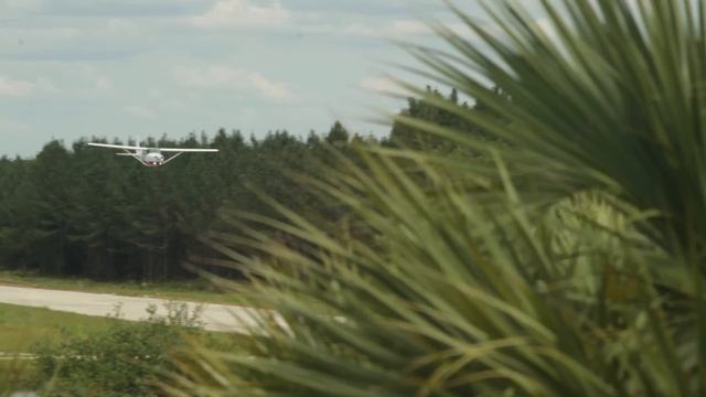 Short Field Takeoff and Landing - Sneak Peek of Our Commercial pilot Online Ground School смотреть онлайн