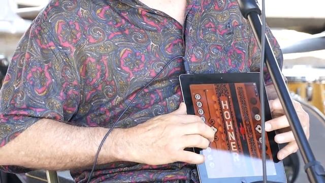 Hohner Cajun SqueezeBox for iPad - "Billie Lee and the Swamp Critters" смотреть онлайн