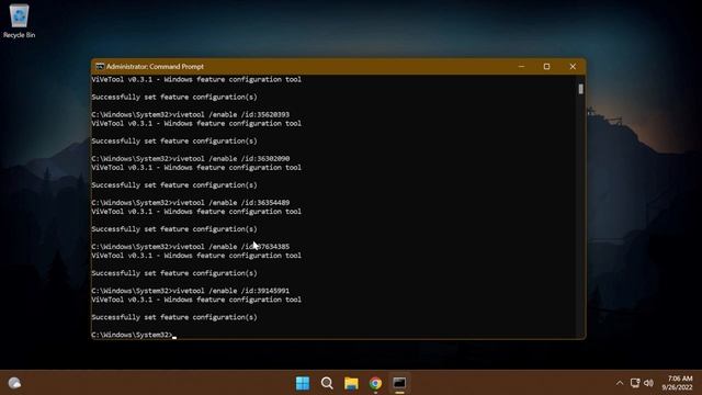 Enable All Hidden Features in Windows 11 22H2 - Taskbar Overflow, New Open With, Suggested Actions смотреть онлайн