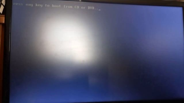Installing Windows Vista on old school hardware! (100 subscribers special) смотреть онлайн