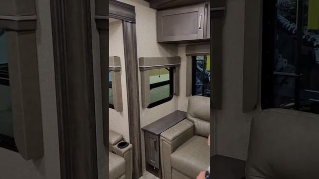 2022 Reflection 303RLS by Grand Design смотреть онлайн