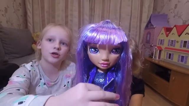 Открываем куклу  Poopsie Slime Rainbow Surprise