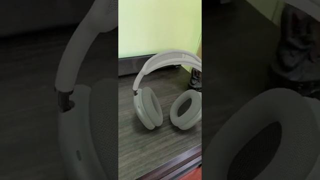 Apple AirPods Max Green actually looks really cool.. смотреть онлайн