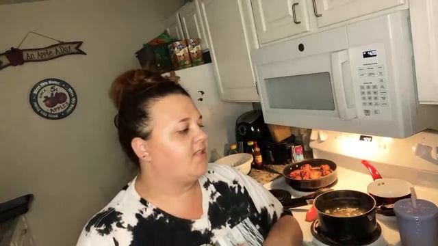 Fire honey chicken, Mac & cheese w/ corn смотреть онлайн