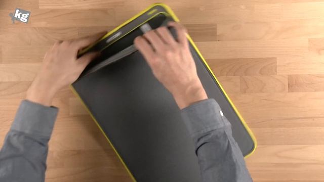 Incase ICON Sleeve for Macbook Pro Retina Preview [4K] смотреть онлайн