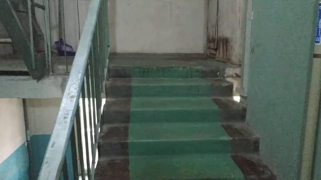 Шумный двигатель лифта | Лифтёр SturmVladik смотреть онлайн