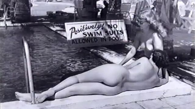 Douglas Dunning bares it all! смотреть онлайн