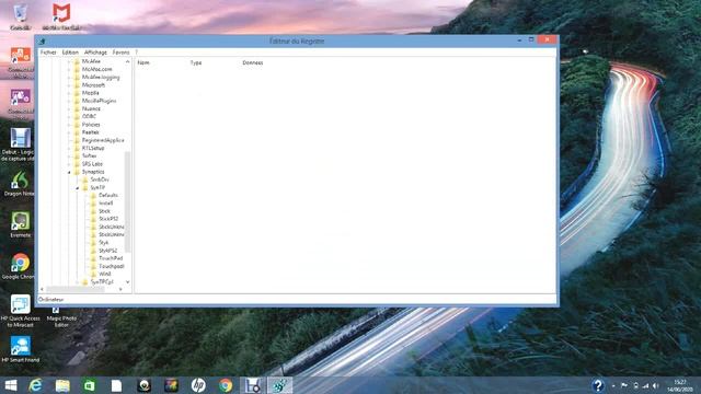 Comment utiliser le touch pad et le clavier en même temps (Windows 8.1) смотреть онлайн
