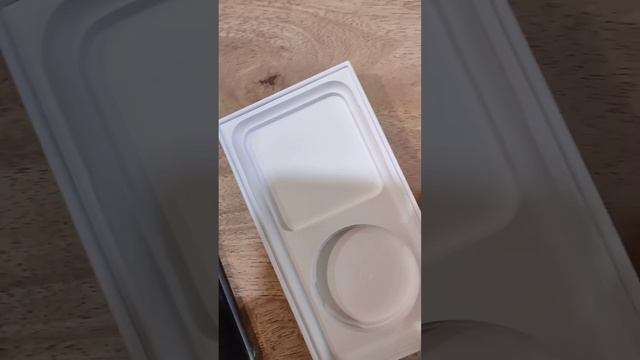The New iPhone XR unboxing designed by California смотреть онлайн