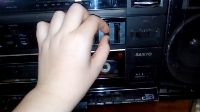 работоспособность магнитолы sanyo c33,aux, radio,cassete,record смотреть онлайн