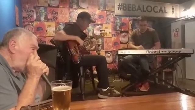 Bossa com Clayber de Souza, Fernando César e Giba Pinto смотреть онлайн