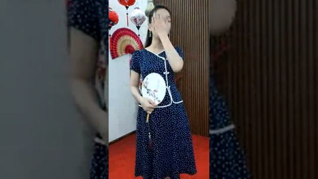 Đầm Trung Niên Cao Cấp Giá Rẻ - Thời Trang Trung Niên 2022 смотреть онлайн