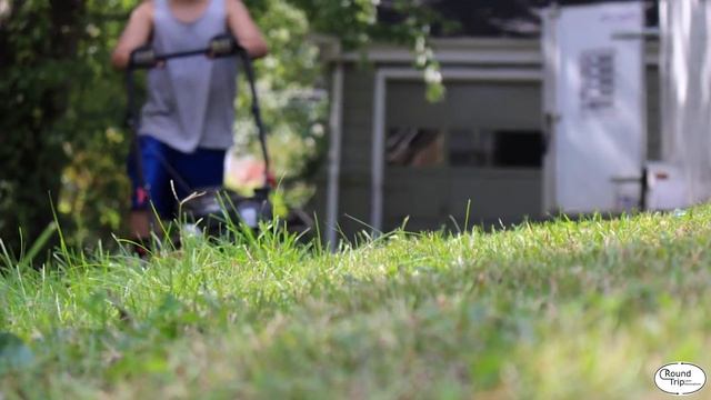 Mowing Tips from Round Trip Lawn Renovations смотреть онлайн