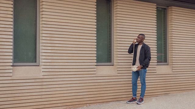 Sommy Lovell - New Face (Official Audio) смотреть онлайн