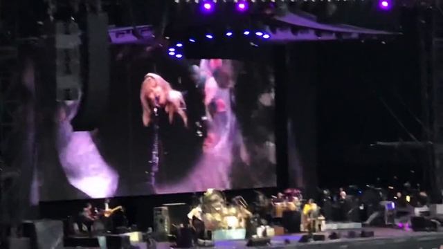 Fleetwood Mac - Little Lies live Wembley 18/6/2019 смотреть онлайн