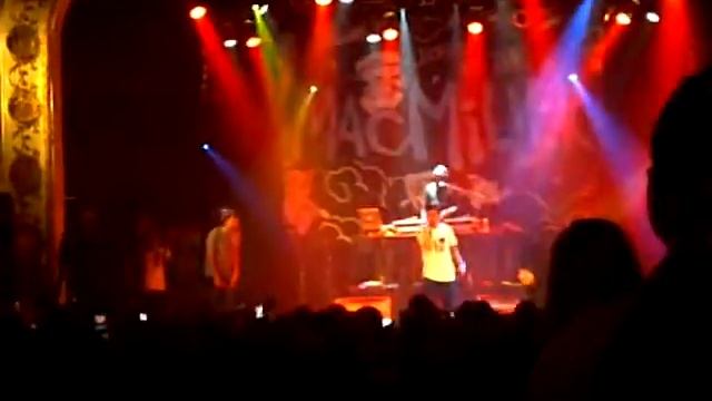 Mac Miller - Knock Knock (Live in Toronto) смотреть онлайн