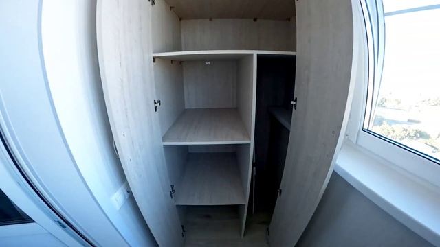 Шкаф на балкон в Москве/Мебель на балкон-лоджии/Шкаф от пола до потолка/Установка мебели на балкон. смотреть онлайн