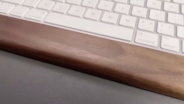Wooden Mac Keyboard & Trackpad Tray смотреть онлайн